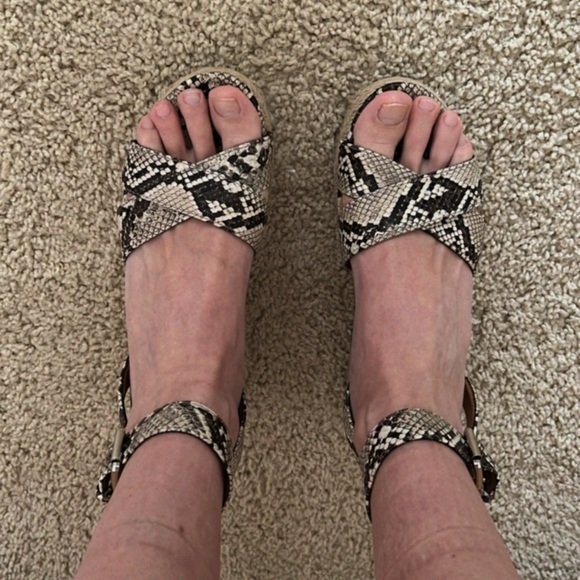 Animal print wedges STRADIVARIUS - Picture 4 of 7